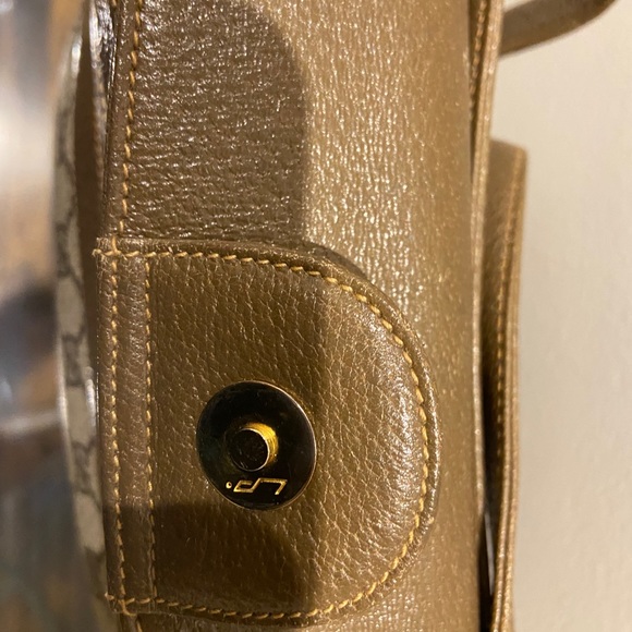 Vintage Gucci Shoulder Bag - Picture 4 of 12